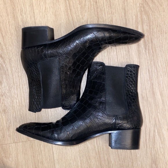 Saint Laurent Crocodile Ankle Boots Size 38. - Picture 3 of 4